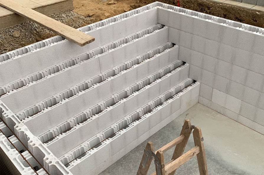 construction escalier pour piscine